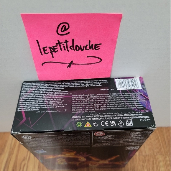 Hasbro Transformers Legacy Deluxe Class Sandstorm Action Figure - F4780 - Picture 6 of 6